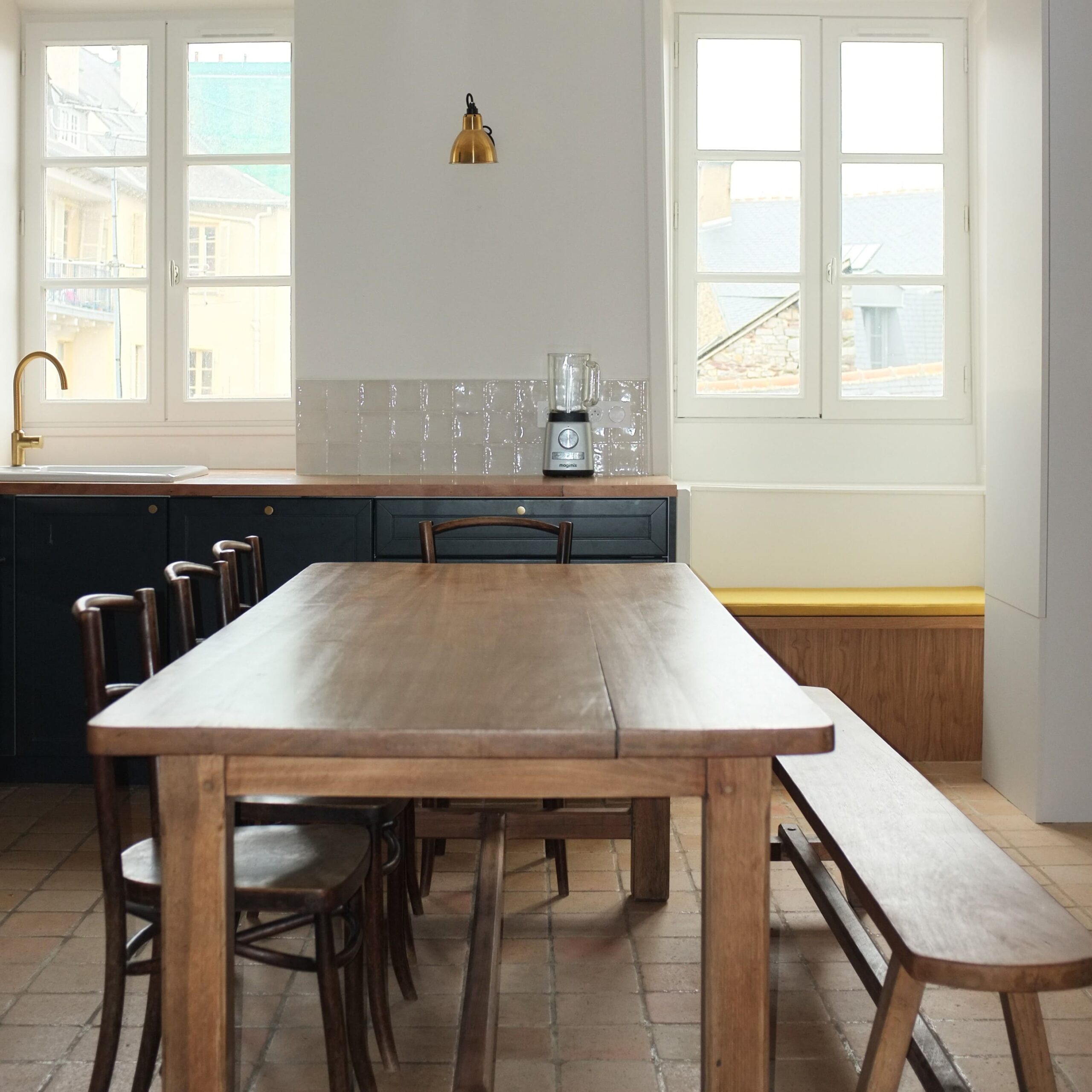 La Fabrique de Margaux - Sur-mesure - Coussin jaune fenêtre