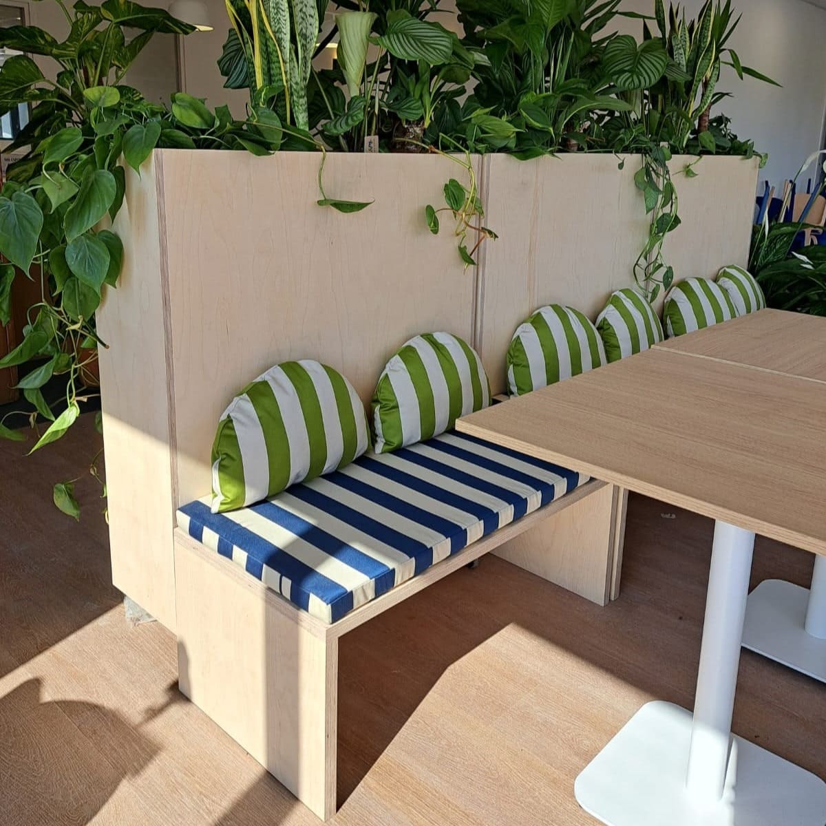 La Fabrique de Margaux - Sur-mesure - Banquette repas entreprise